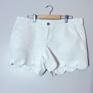 Lilly Pulitzer Buttercup Shorts Womens Size 10 White Scallop Hem Cotton Pockets